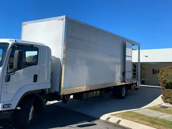 Local moving services and packing support in Redland City