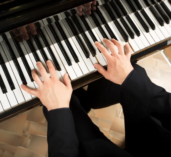 Piano and specialty item movers in South East Queensland